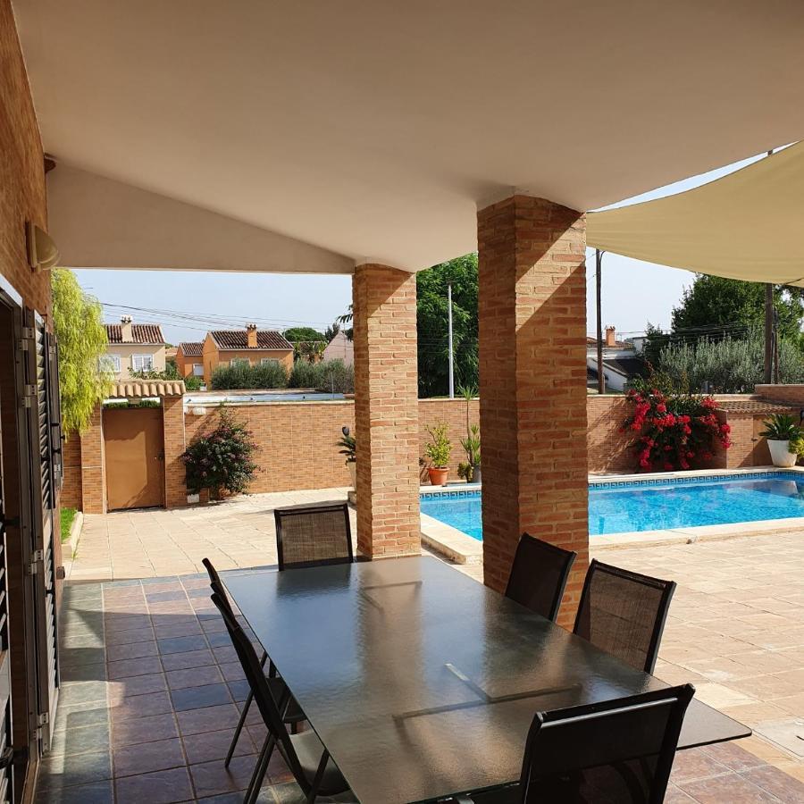 Bed and Breakfast Maravisa La Pobla de Vallbona Esterno foto