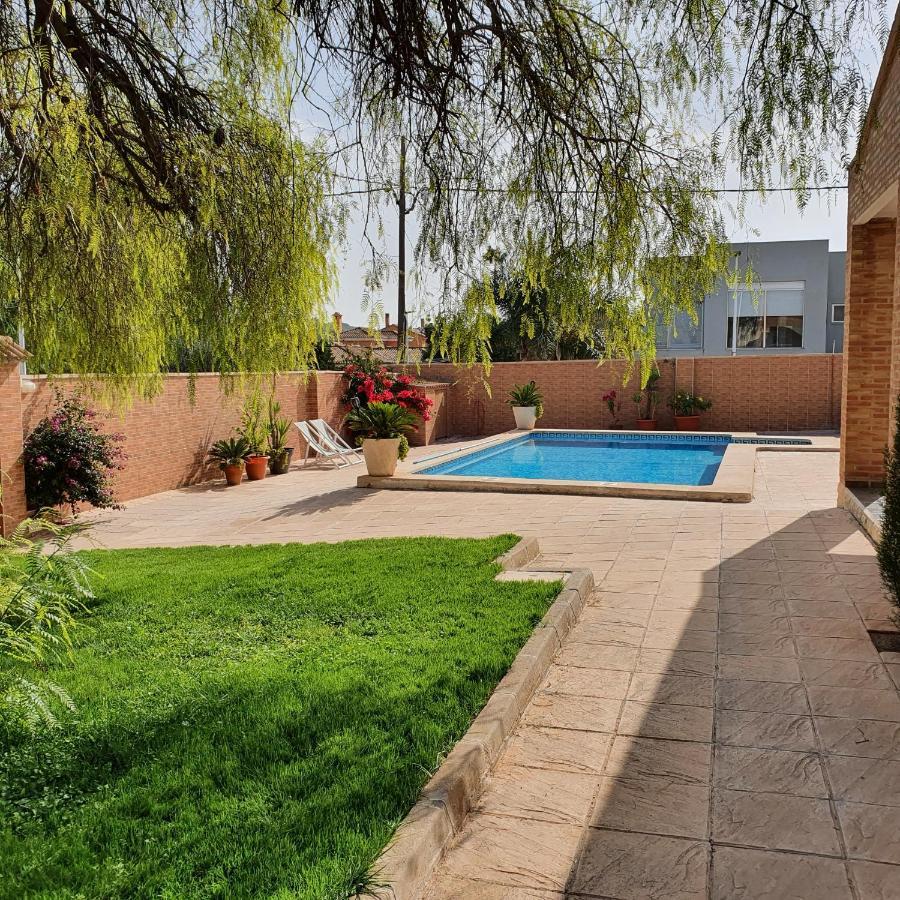 Bed and Breakfast Maravisa La Pobla de Vallbona Esterno foto