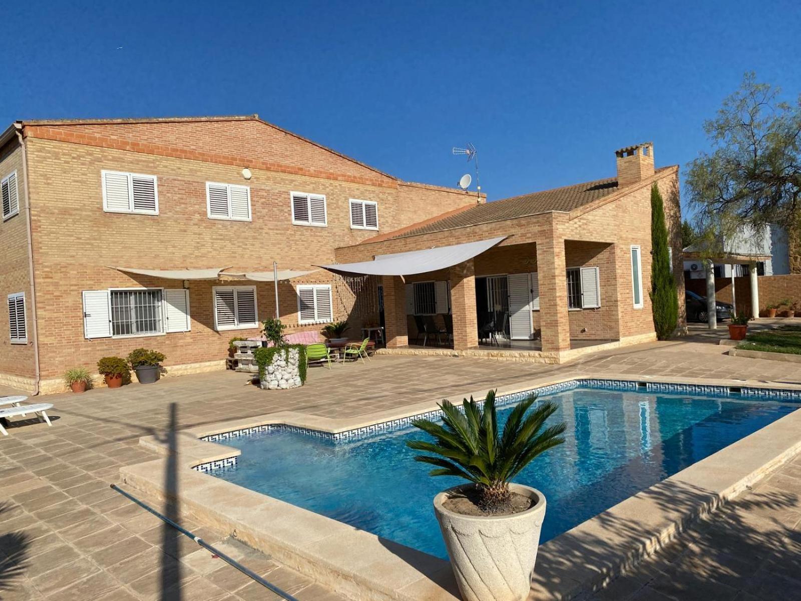 Bed and Breakfast Maravisa La Pobla de Vallbona Esterno foto